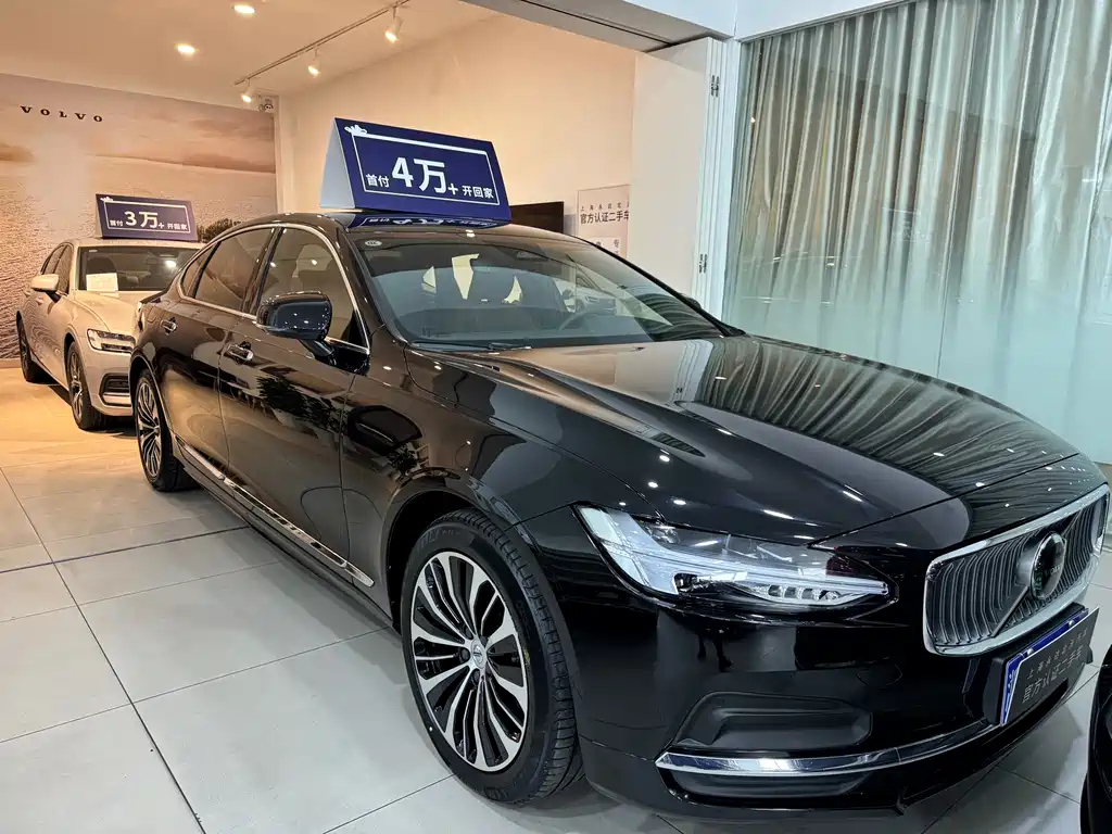 VOLVO S90 2022