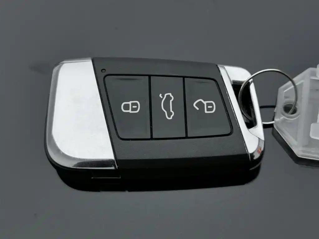 VOLKSWAGEN PASSAT 2021