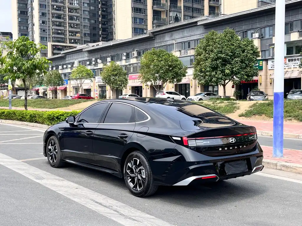 HYUNDAI SONATA 2024