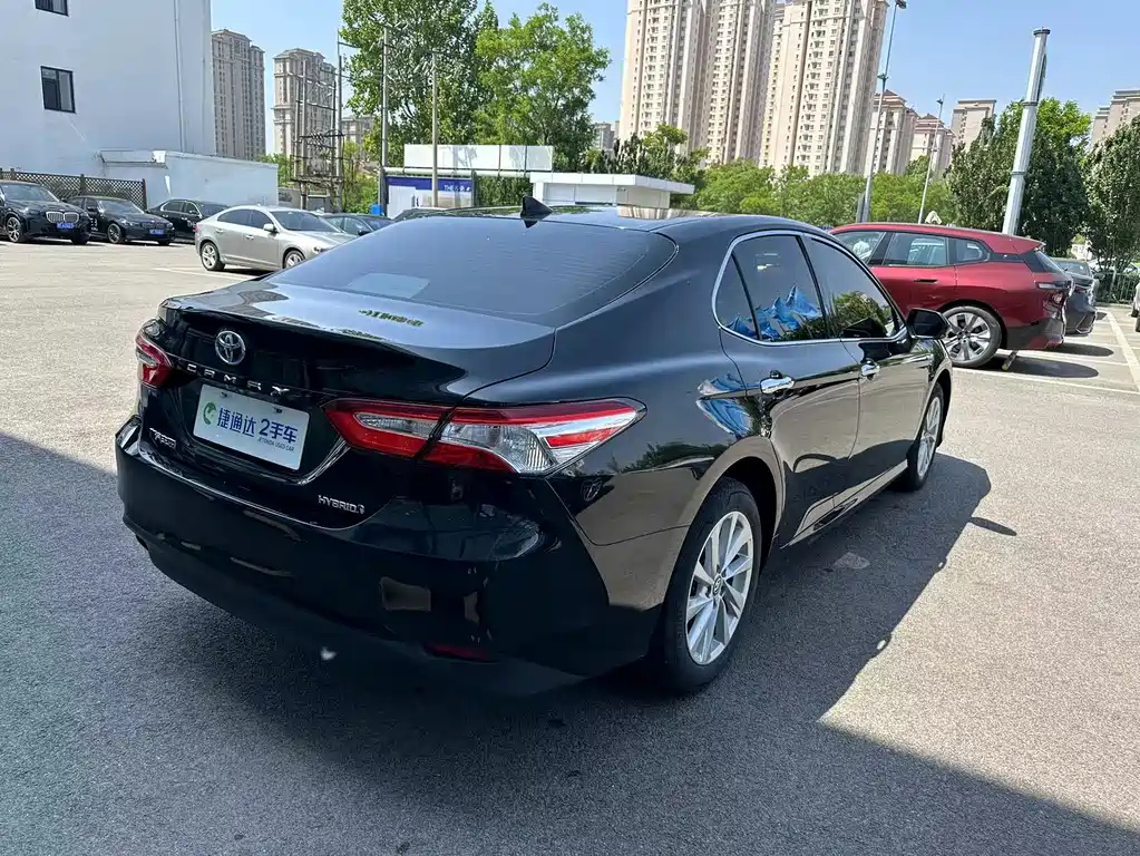 TOYOTA CAMRY 2022