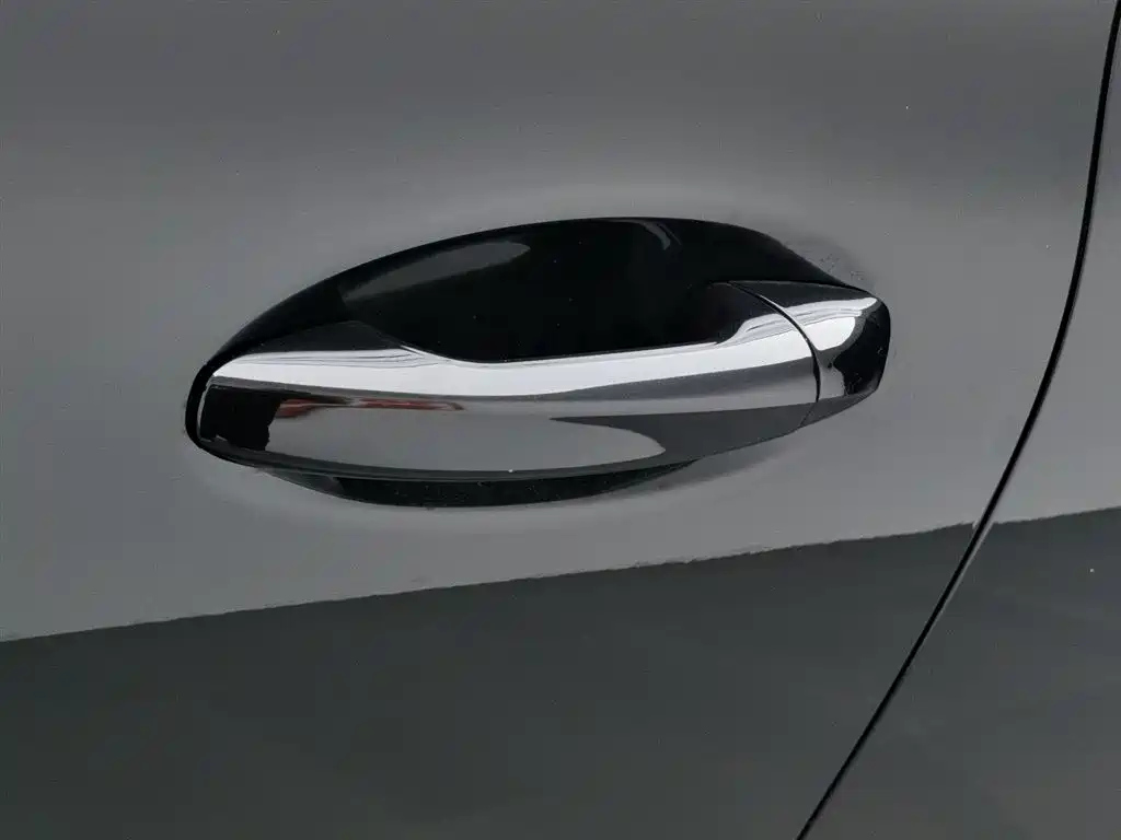 MERCEDES BENZ CLA 2022