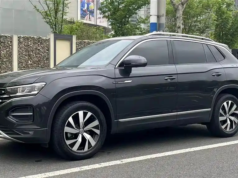 VOLKSWAGEN TAYRON 2021