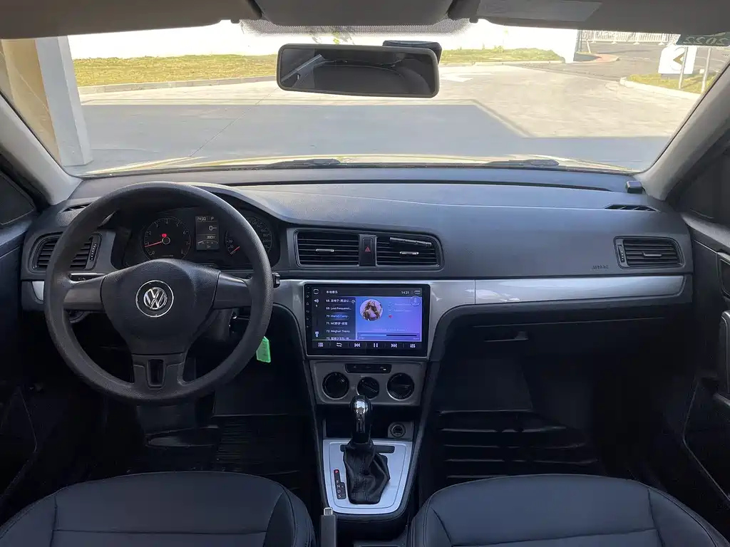 VOLKSWAGEN LAVIDA 2016