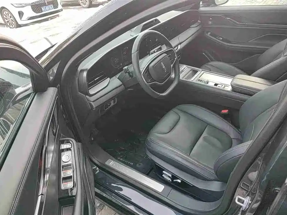 LINCOLN Z 2023