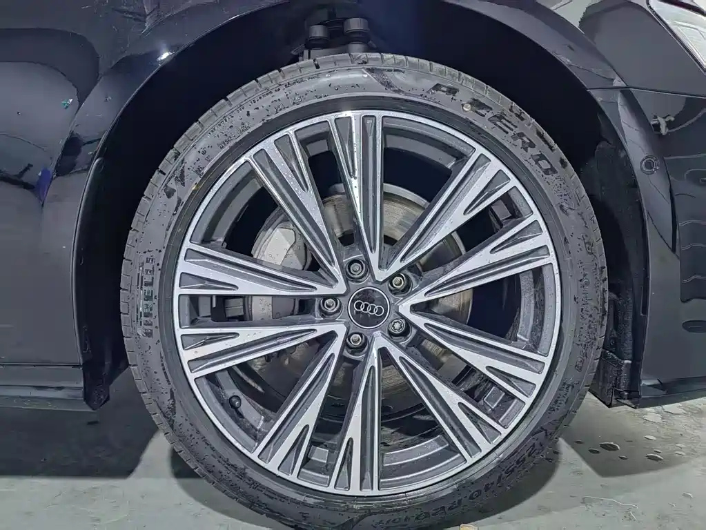 AUDI A6L 2025
