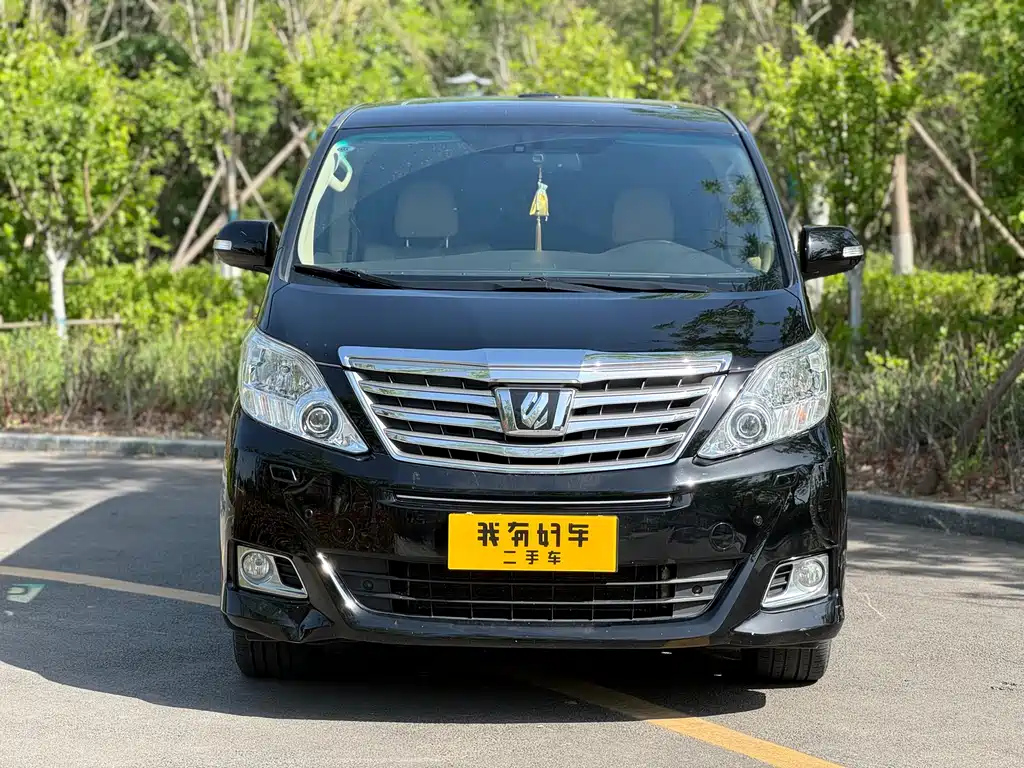 TOYOTA ALPHARD 2012