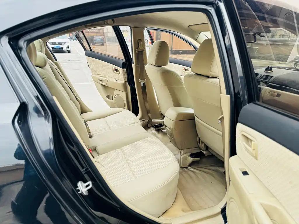 MAZDA 3 2009