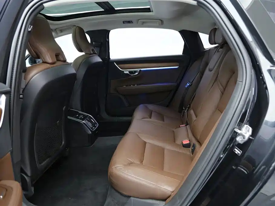 VOLVO S90 2020