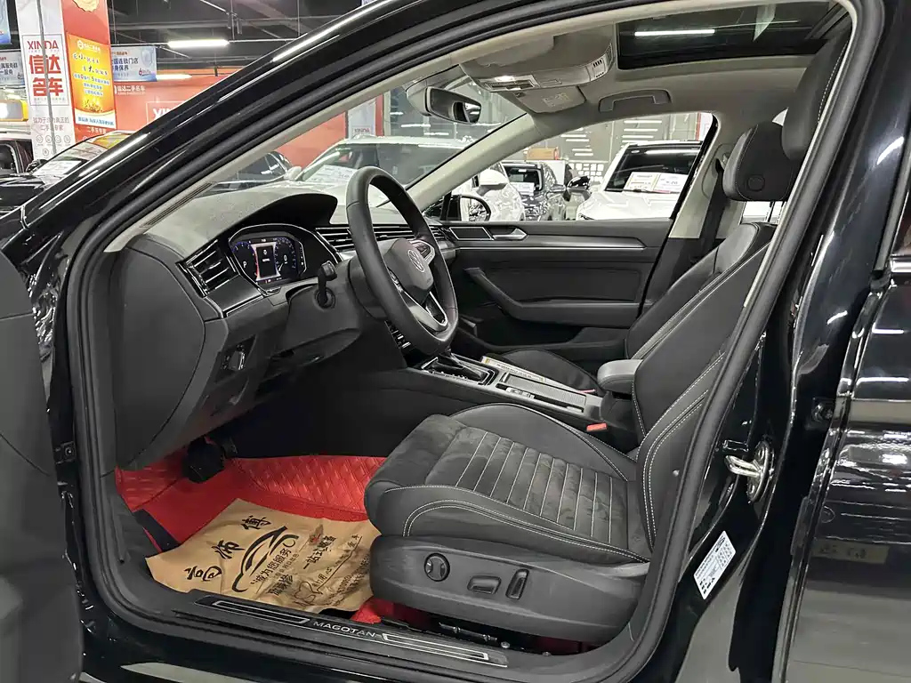 VOLKSWAGEN MAGOTAN 2022