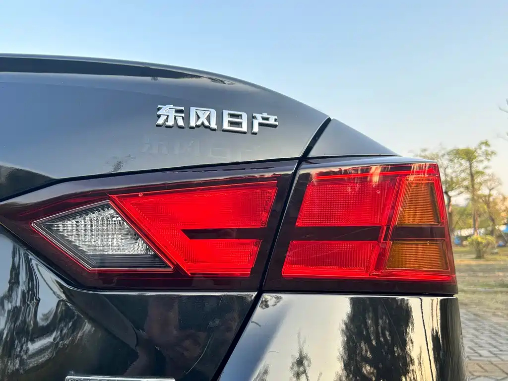 NISSAN TEANA 2022