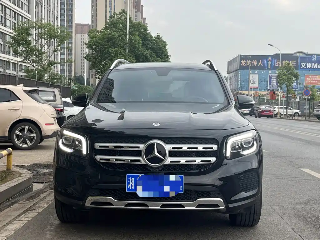 MERCEDES BENZ GLB 2023