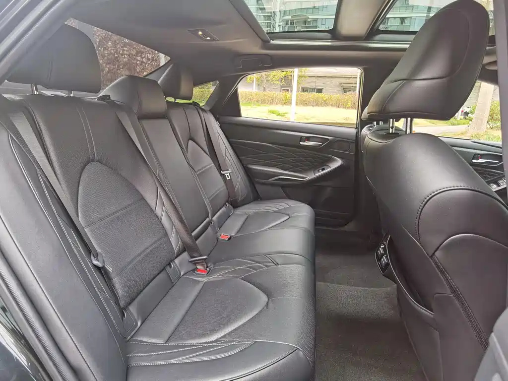 TOYOTA AVALON 2023