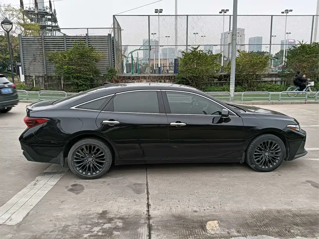 TOYOTA AVALON 2021
