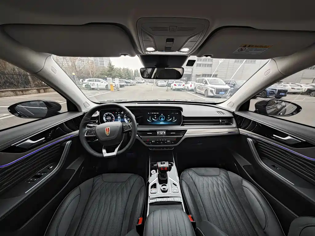 HONGQI HS5 2023