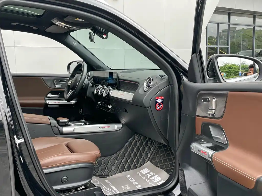 MERCEDES BENZ GLB 2021