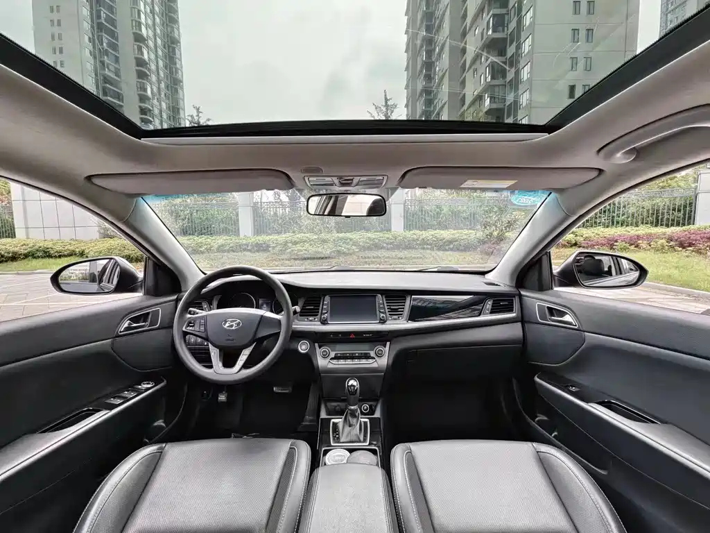 HYUNDAI MISTRA 2020