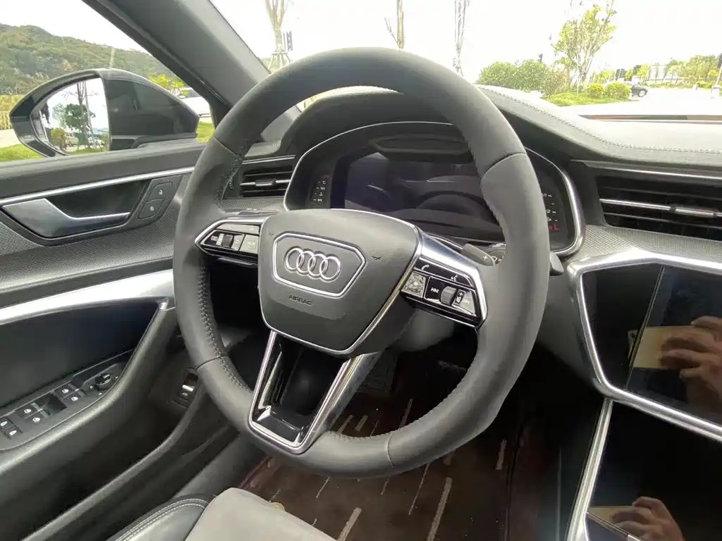 AUDI A6L 2020