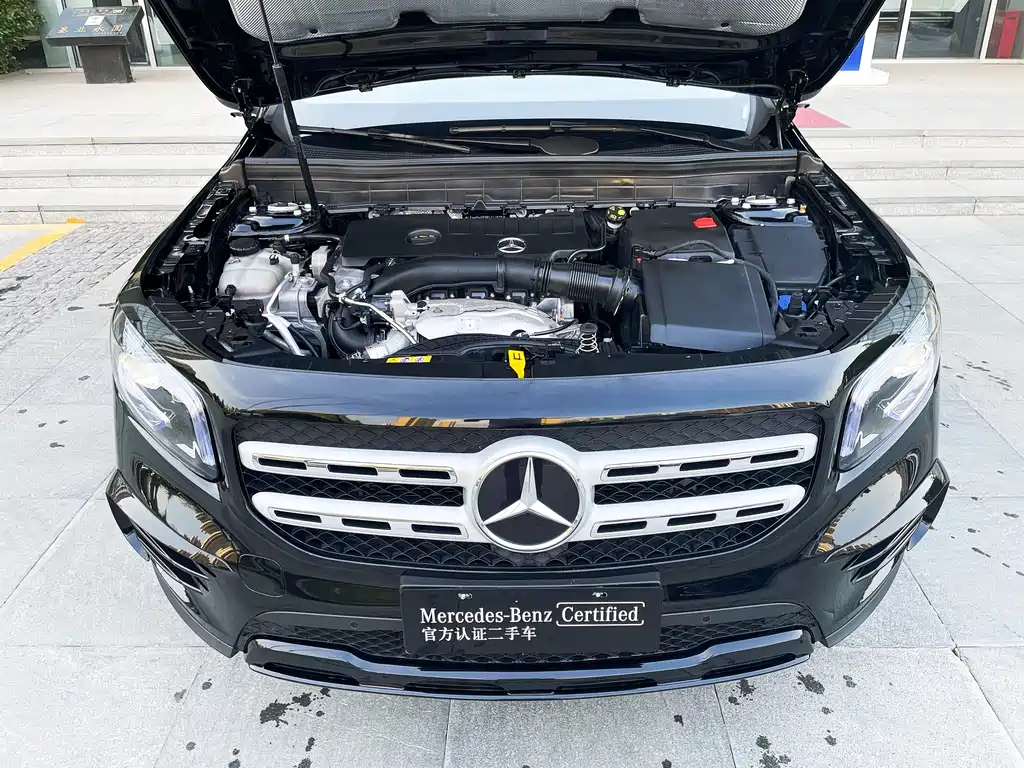 MERCEDES BENZ GLB 2023