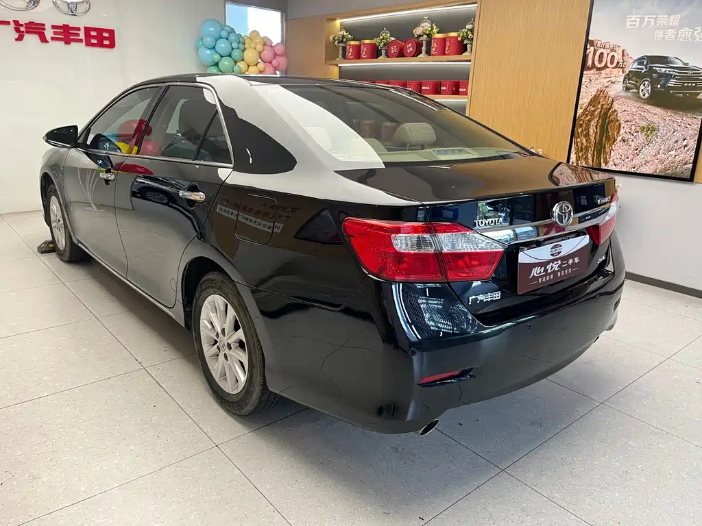 TOYOTA CAMRY 2014