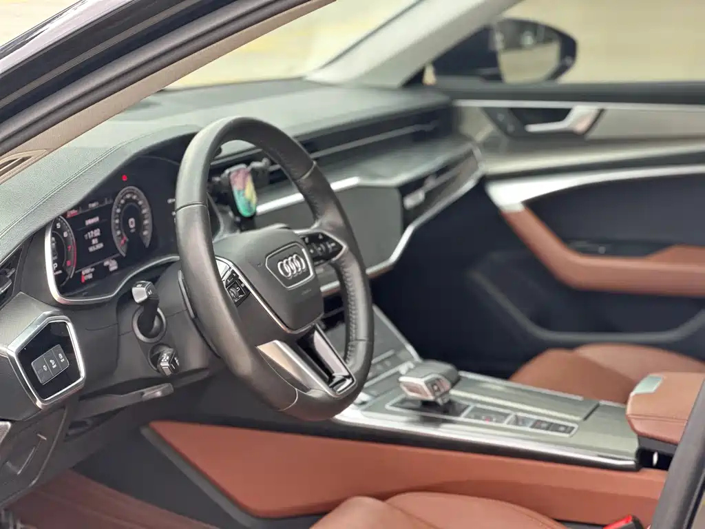 AUDI A6L 2021