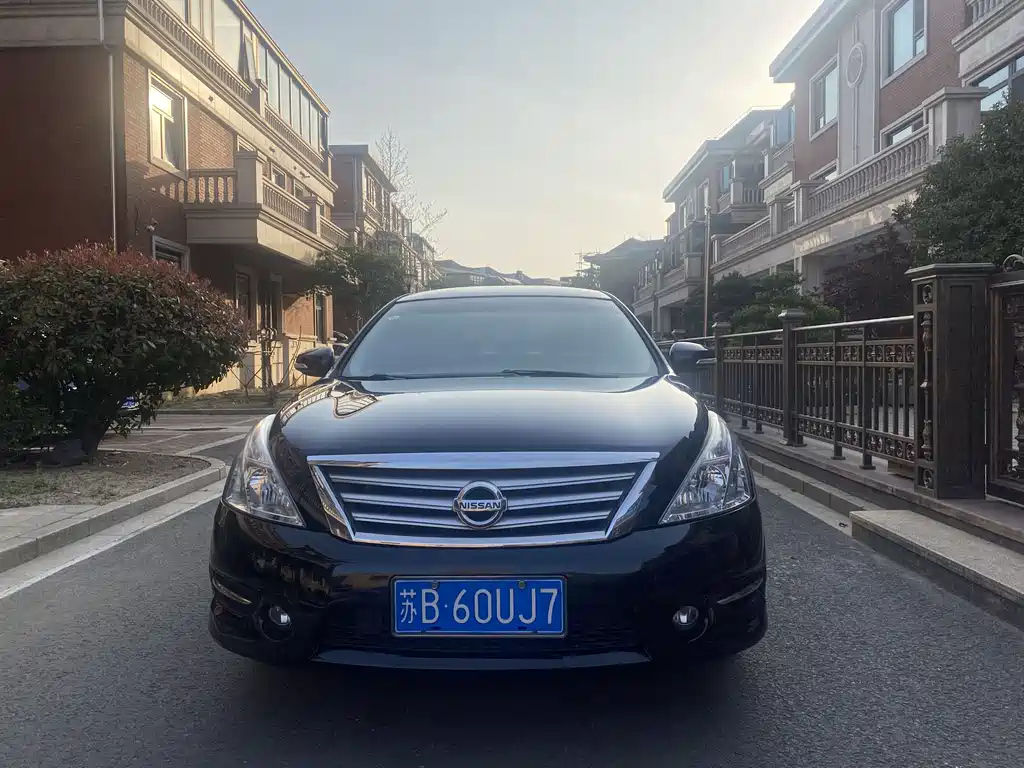 NISSAN TEANA 2012