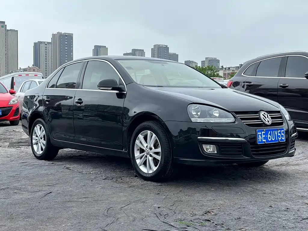 VOLKSWAGEN SAGITAR 2011