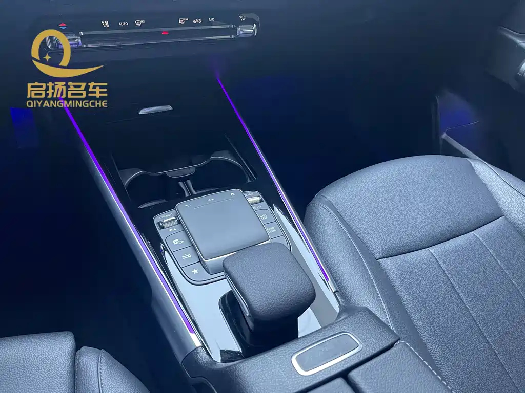 MERCEDES BENZ GLB 2022