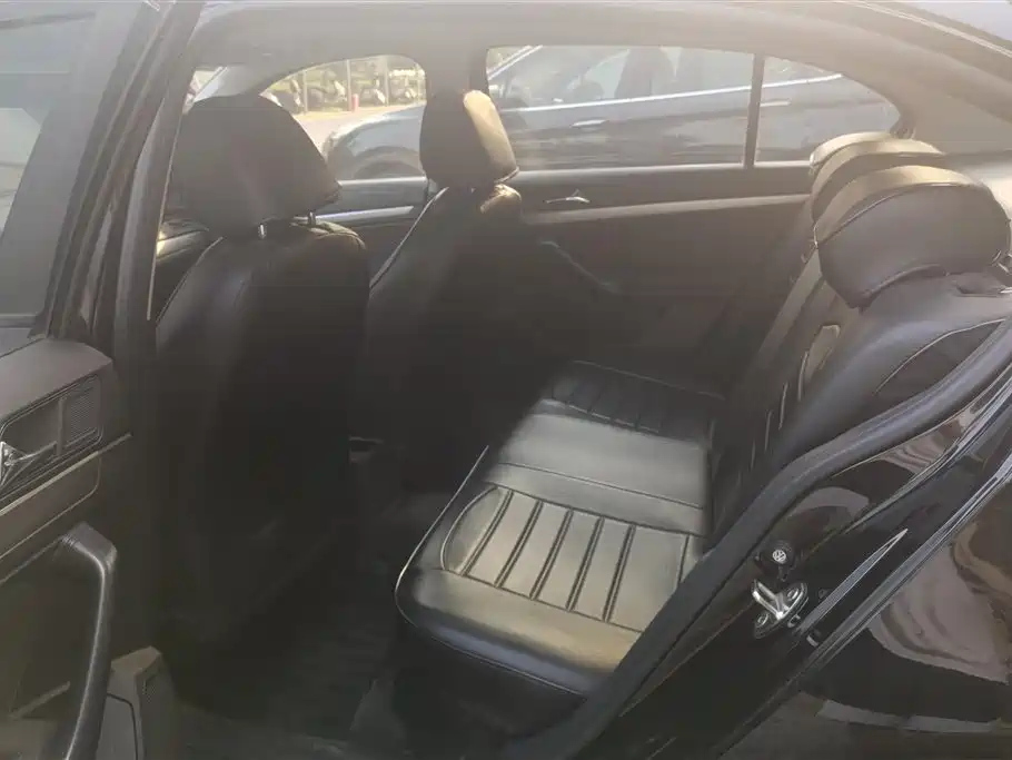 VOLKSWAGEN LAVIDA 2021