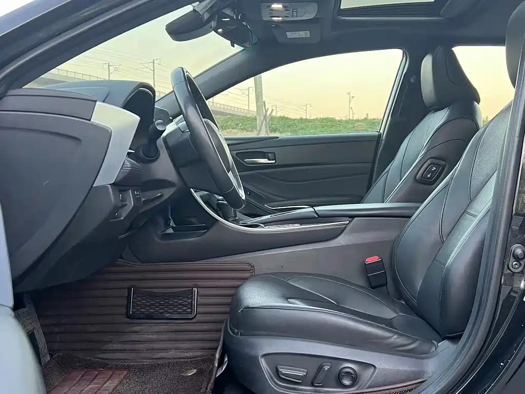 TOYOTA AVALON 2019