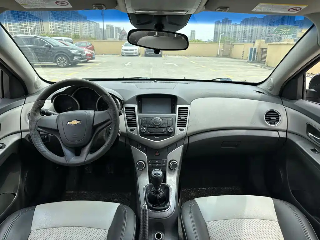 CHEVROLET CRUZE 2013