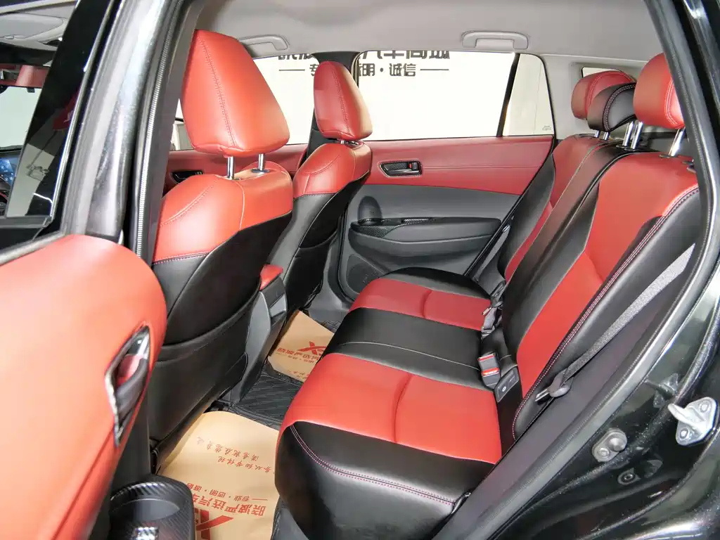 TOYOTA COROLLA CROSS 2024