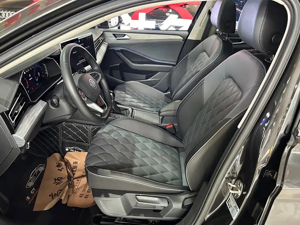 VOLKSWAGEN SAGITAR 2023