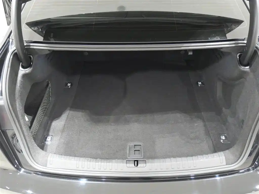 AUDI A6L 2021