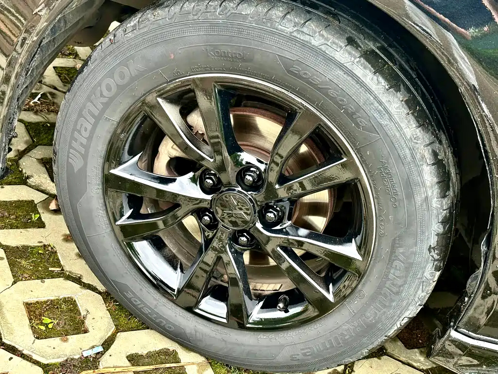MITSUBISHI LANCER EX 2015