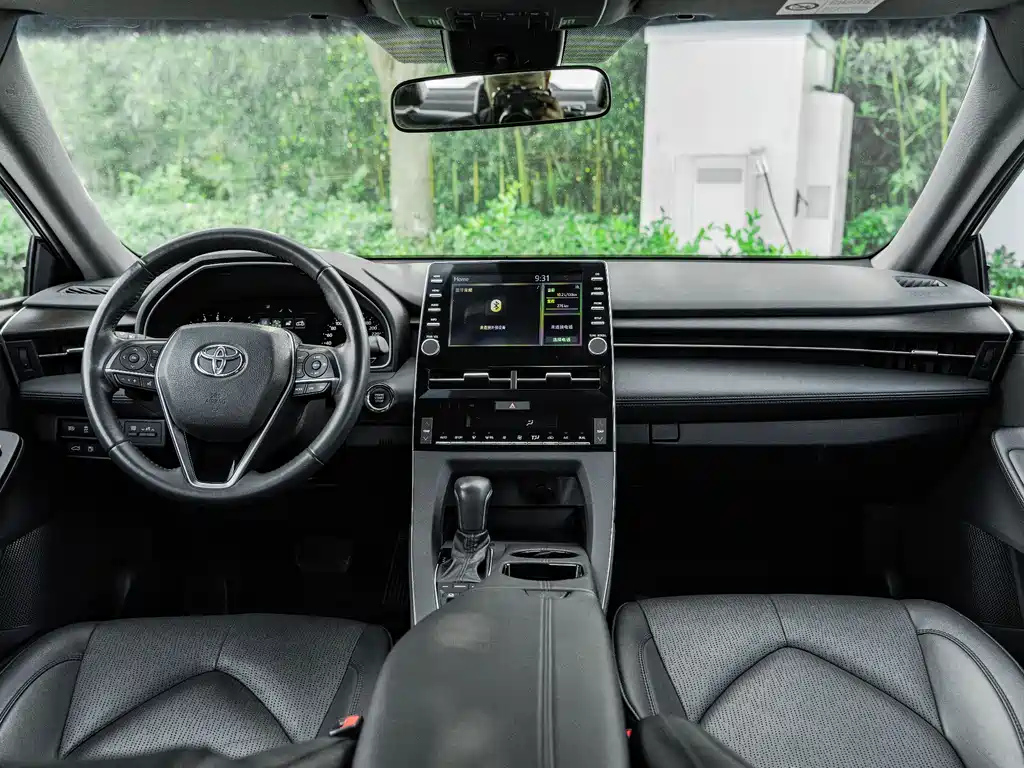 TOYOTA AVALON 2022