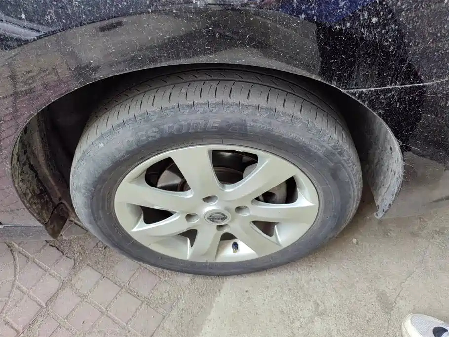 NISSAN SYLPHY 2014