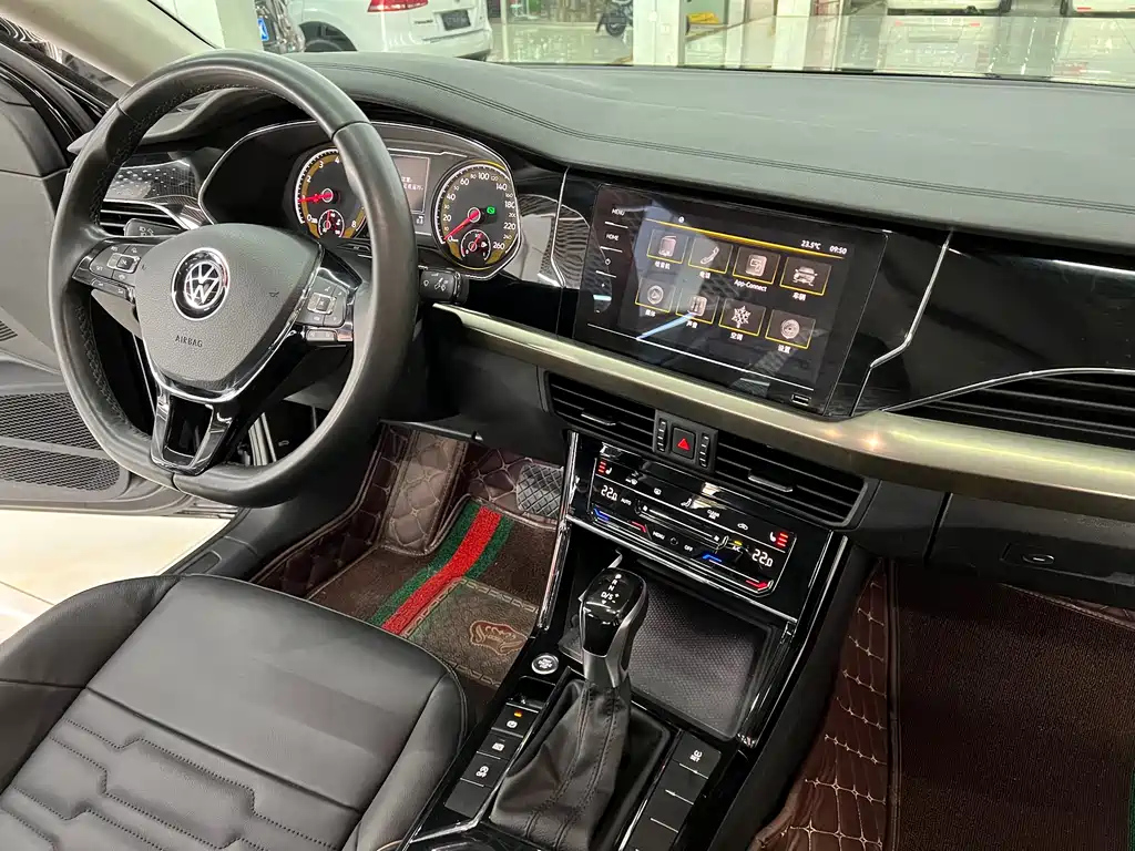 VOLKSWAGEN PASSAT 2021