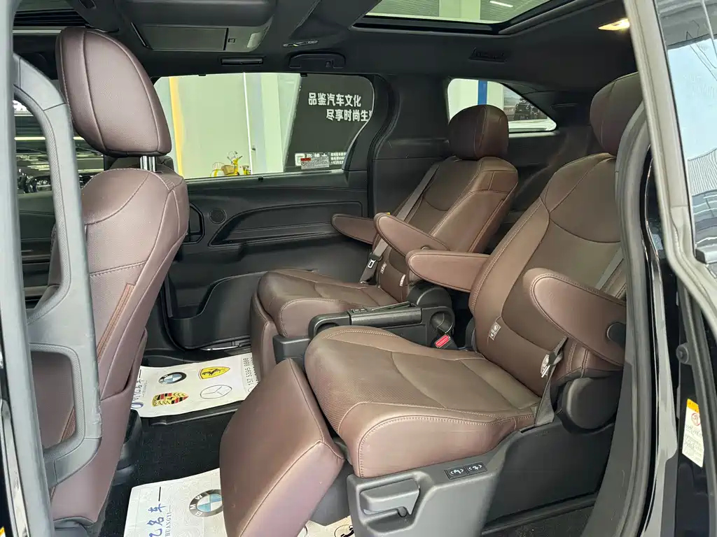 TOYOTA SIENNA SIENNA 2023