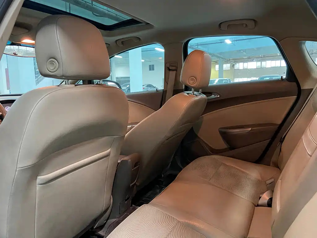 BUICK EXCELLE 2011