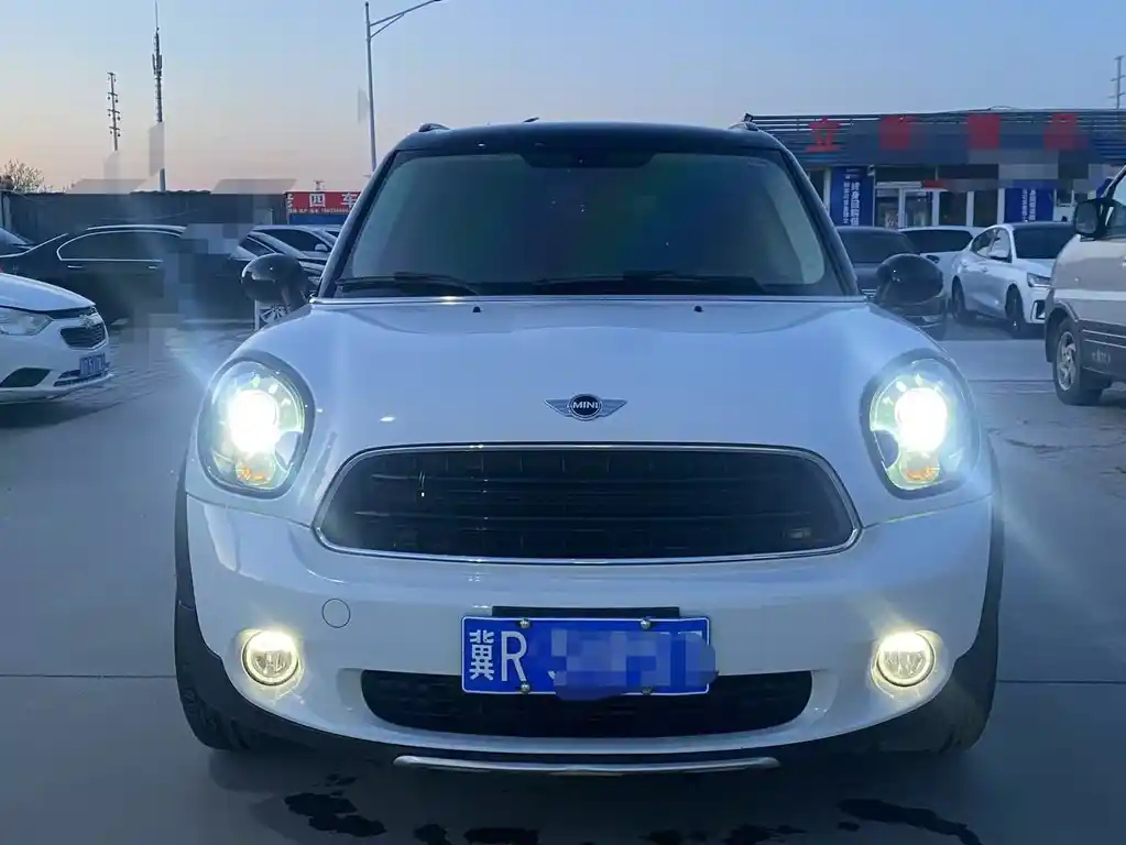 MINI COUNTRYMAN 2016