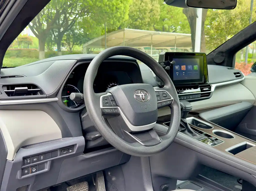 TOYOTA SIENNA SIENNA 2023