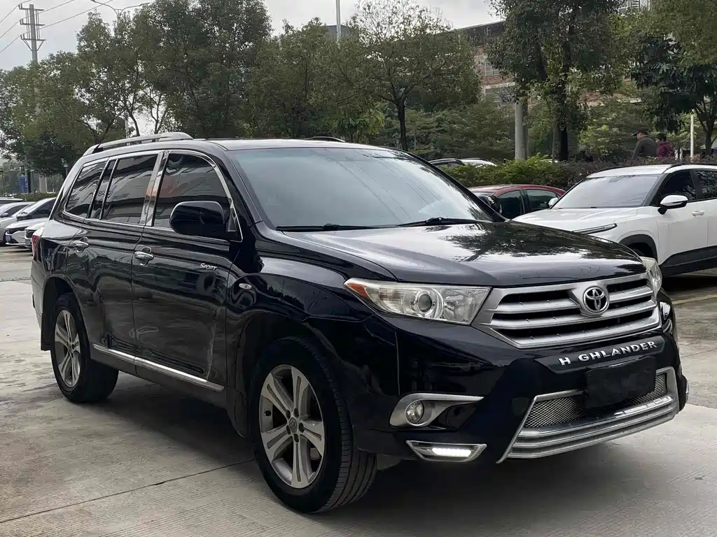 TOYOTA HIGHLANDER 2014
