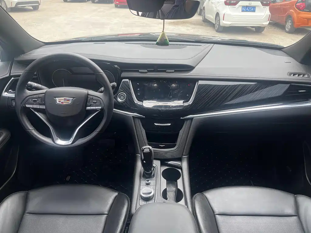 CADILLAC XT6 2020