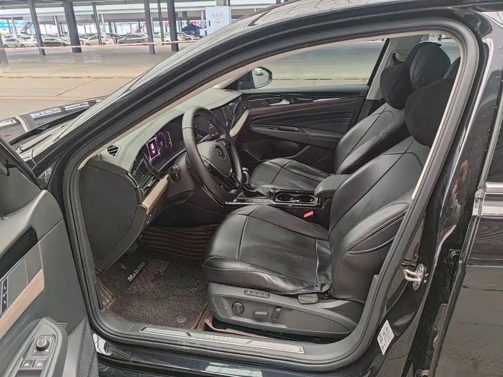 VOLKSWAGEN PASSAT 2021
