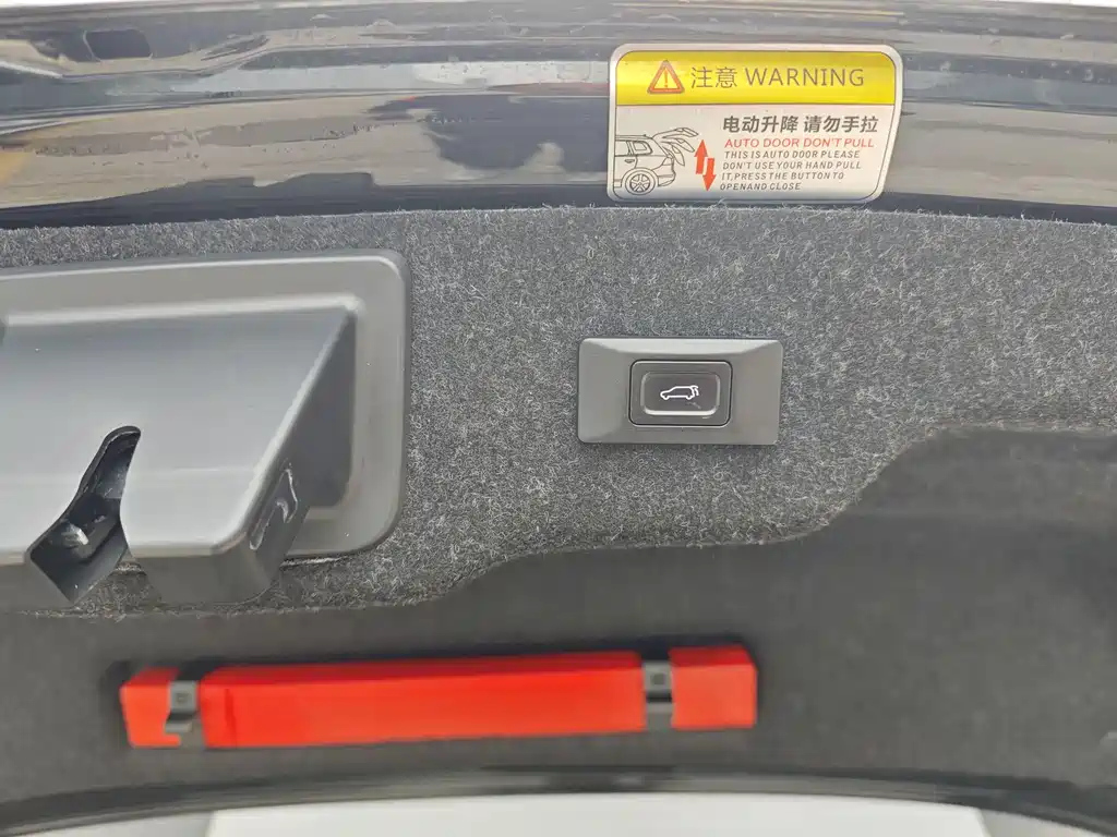 VOLVO S90 2022