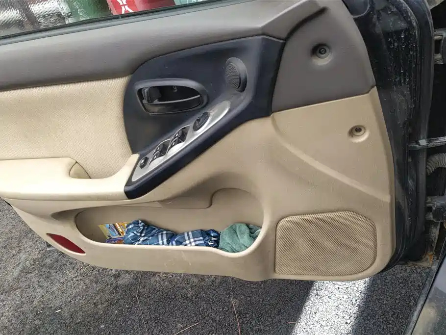 HYUNDAI ELANTRA 2011