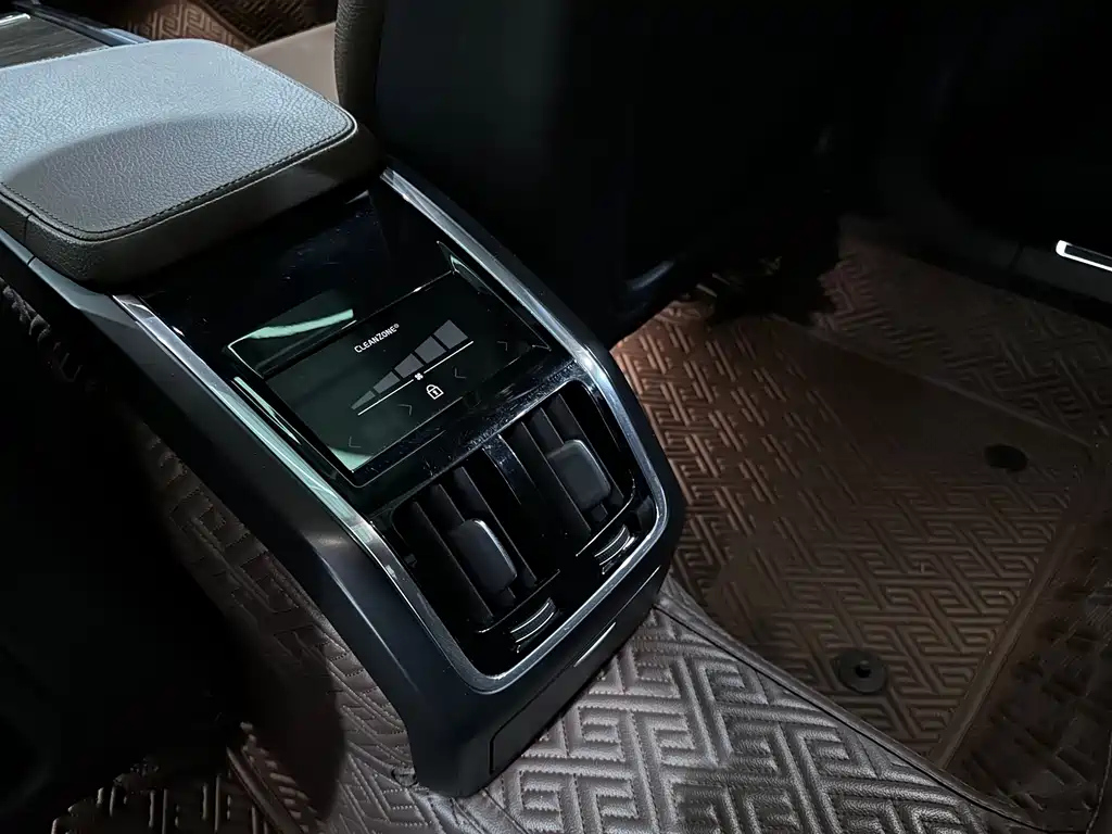 VOLVO S90 2021