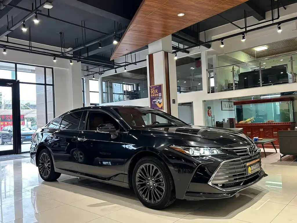 TOYOTA AVALON 2022