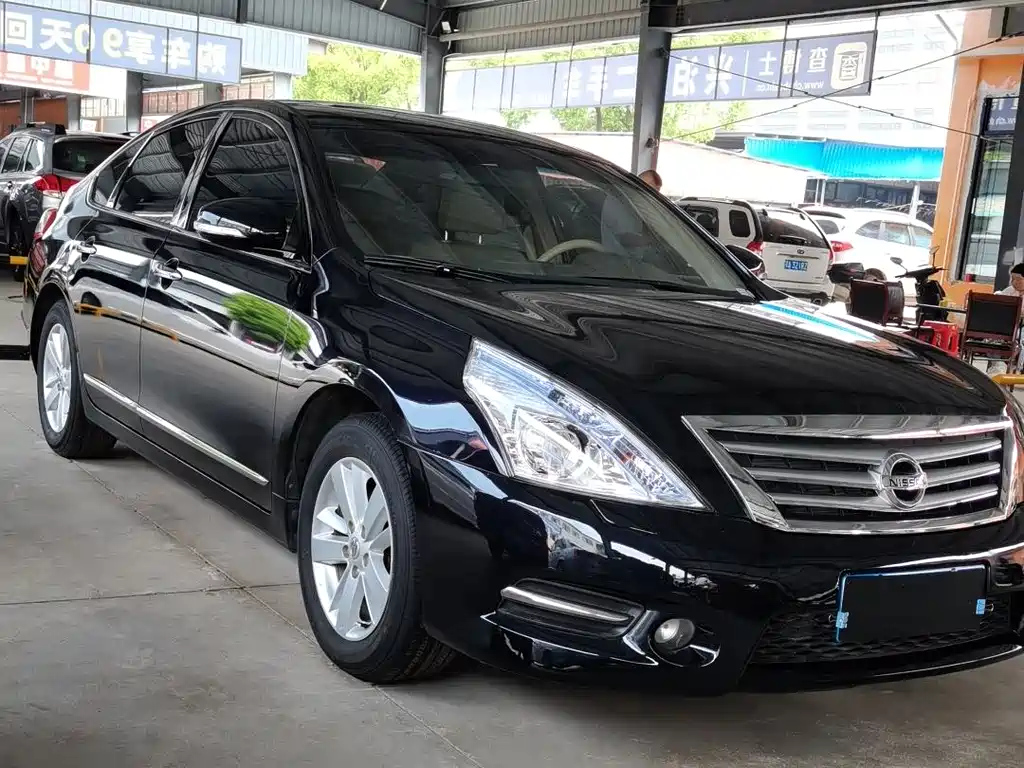 NISSAN TEANA 2012