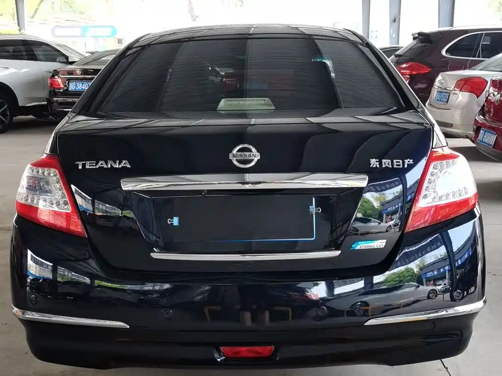 NISSAN TEANA 2012
